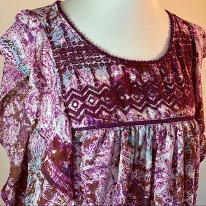 Jessica Simpson Boho Flowy Embroidered Round Neck Top Size Small